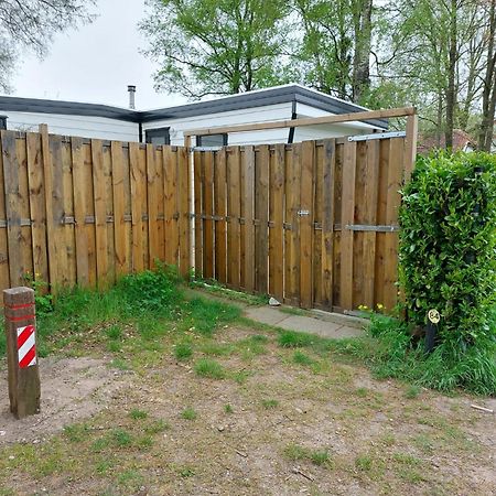 Comfortabel En Gezellig Familie Chalet Tot 6 Personen Op De Veluwe Bungalowpark De Kern Putten Zewnętrze zdjęcie