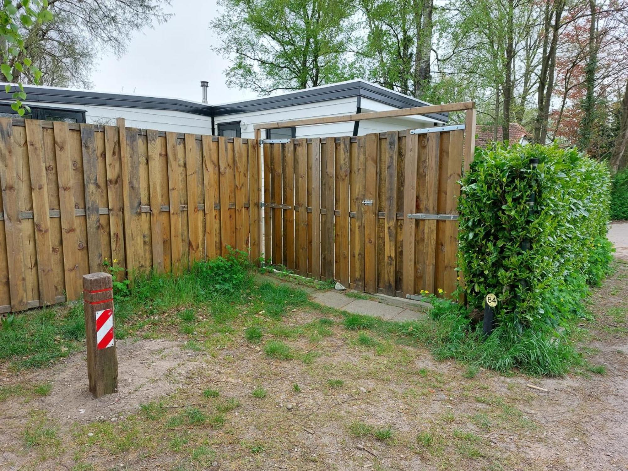 Comfortabel En Gezellig Familie Chalet Tot 6 Personen Op De Veluwe Bungalowpark De Kern Putten Zewnętrze zdjęcie